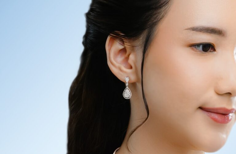 anting emas model terbaru
